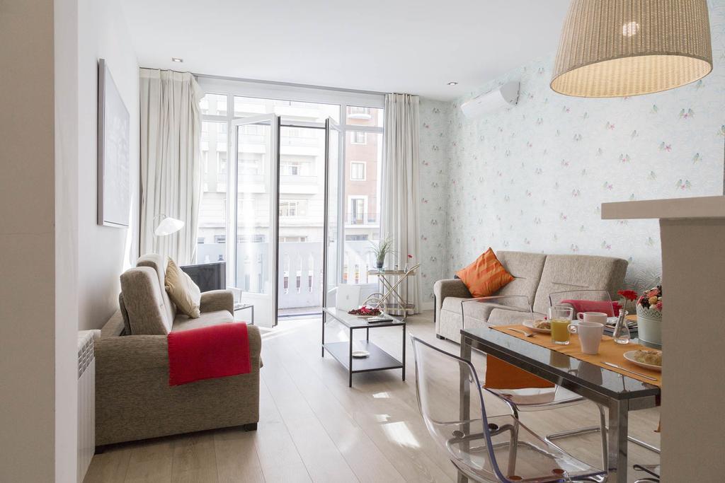 Smartrental Madrid Gran Via Apartments Exterior photo